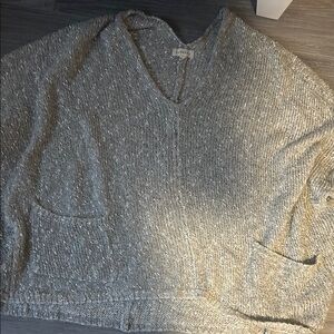 oversized long sleeve light sweater